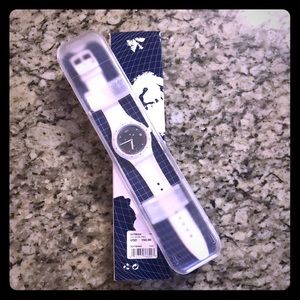 Brand New- Never Worn Swatch